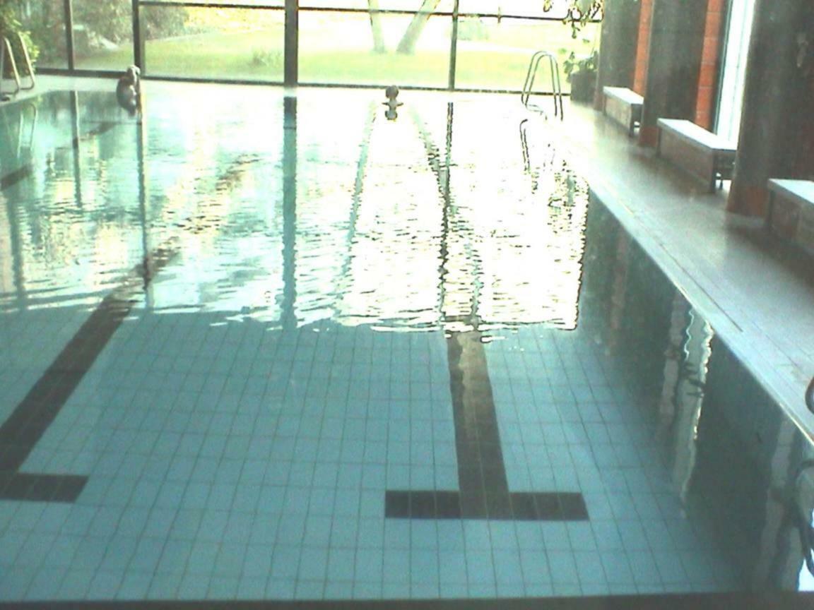 Guestroom With Wide View And Pool Near Side, 2nd Guest With Extra Bed Possible Homestay *