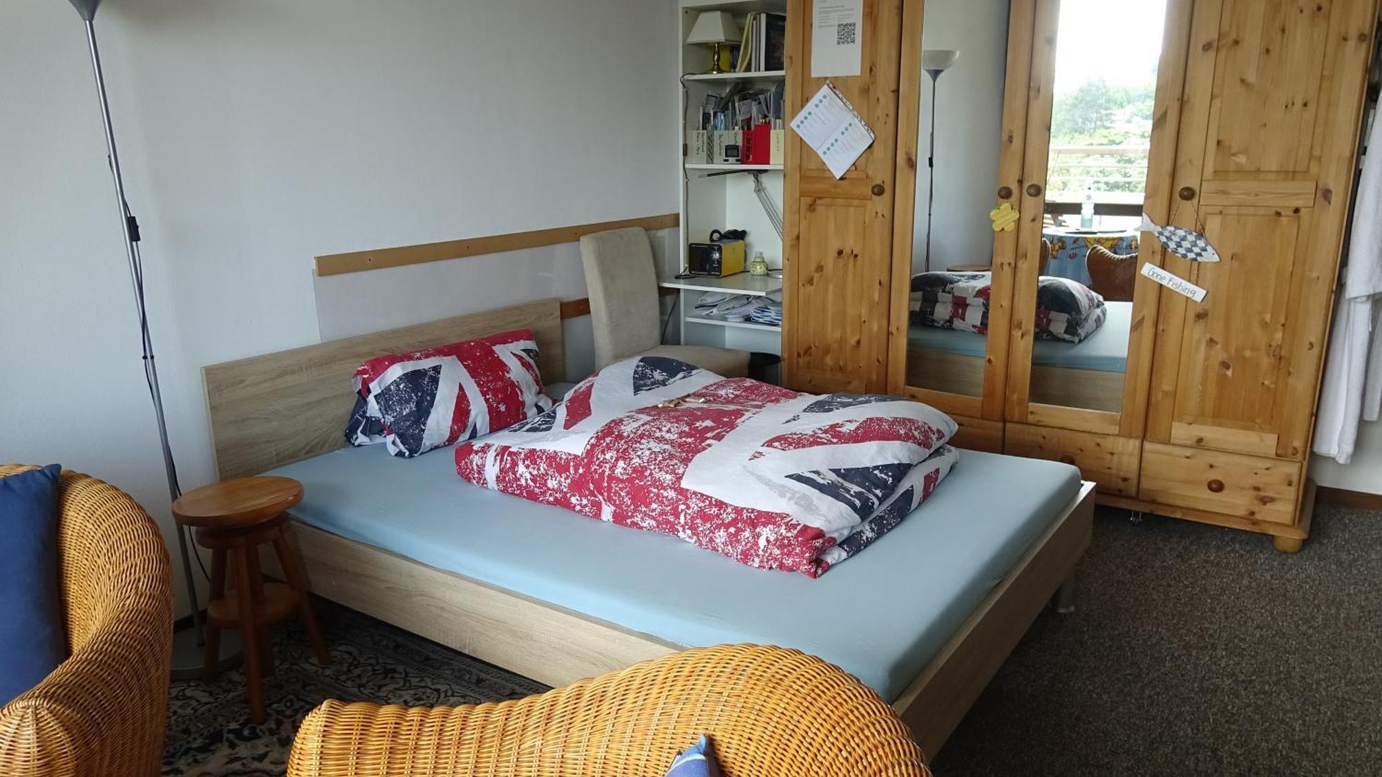 Alloggio in famiglia Guestroom With Wide View And Pool Near Side, 2nd Guest With Extra Bed Possible